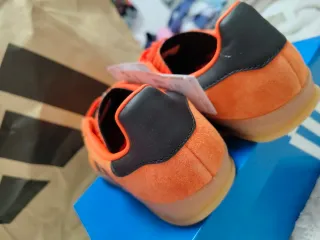 Adidas Gazelle JI3908 Naranja Talla 38