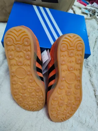 Adidas Gazelle JI3908 Naranja Talla 38
