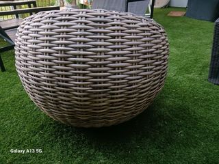 Sillón redondo mimbre con cojín