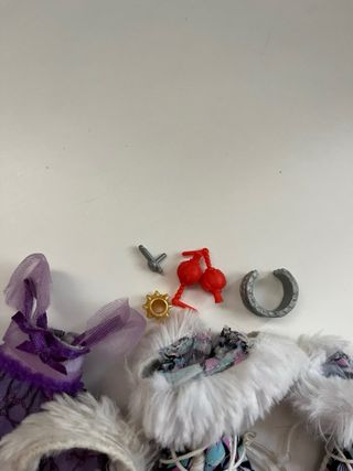 Ropa y Accesorios Monster High