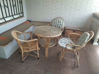 Mesa y 2 sillones ratán terraza