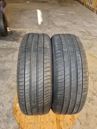 Vendo 2 Neumáticos en perfecto estado]