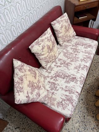 Salón completo: sofá, sillón y mesa