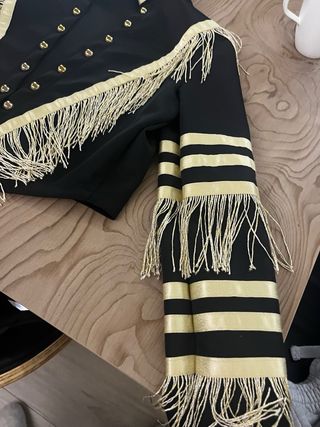 ULTIMO DIA VENTA 6/ENERO! Chaqueta militar dorada