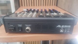 Altavoces Lexsen Activos 2 Vías y Mesa de sonido