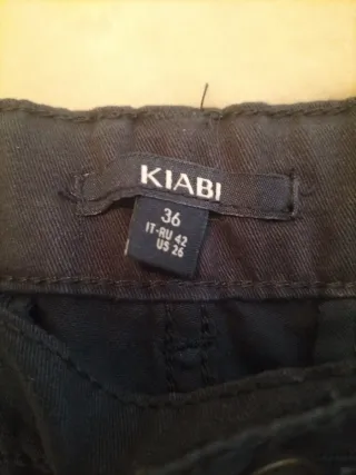 Pantaloncini blu nuovi