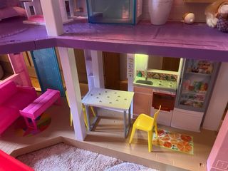 Casa Barbie con tobogán y piscina