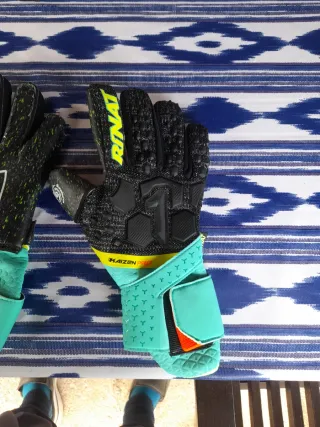 Guantes de portero Rinat Kaizen Pro