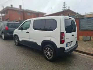 Peugeot Rifter 2021