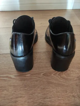 Botines Mustang Tacón Cordones Talla 38