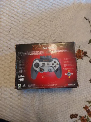Saitek P2000 TILT Pad USB per PC