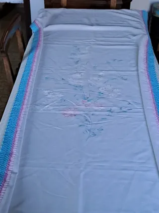 Tenda floreale fatta a mano