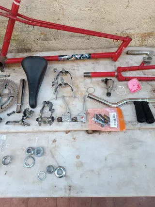 Bicicleta BH Clásica Roja para Restaurar