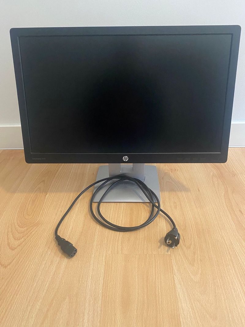 PC HP EliteDesk + Monitor HP 23 afbeelding 5