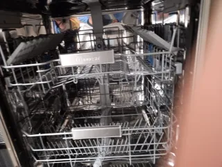 Lavavajillas Indesit plateado