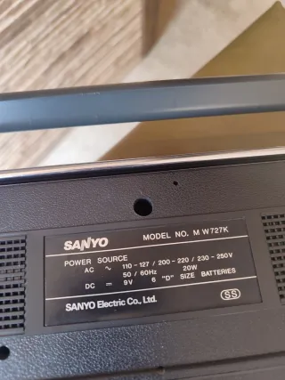 Radio Cassette Sanyo Vintage