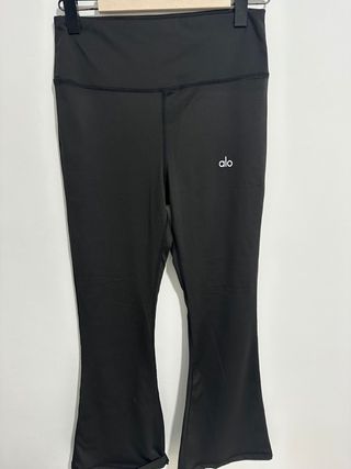 Pantalón Flare Alo Yoga Negro