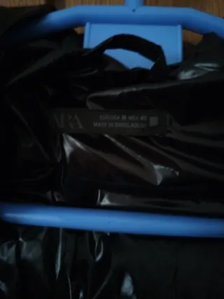 Plumífero viral Zara negro