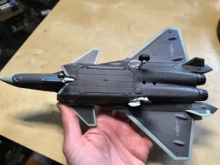 Maqueta Avión Caza J-20 Escala 1/72.