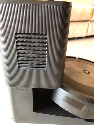 iRobot Roomba j7+ Aspirapolvere