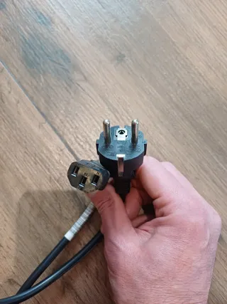 Cable alimentación PC/TV C5 a Schuko