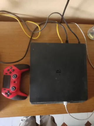 Consola PS4 Slim 1TB Negra