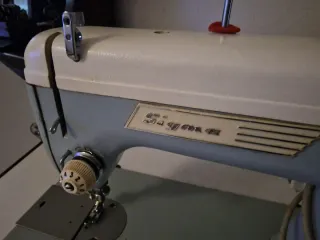 Máquina de coser Sigma vintage