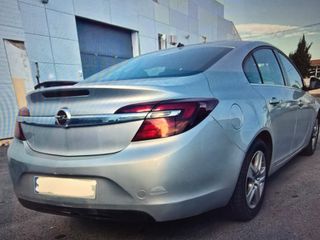 Opel Insignia 1.4iturbo 7/2022  140 cv unico dueño