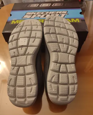 Zapatillas Skechers Memory Foam Gris