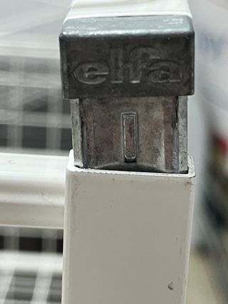 Cajoneras de gavetas metálicas blancas