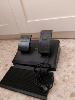 Volante PS3/PS4 y pedales