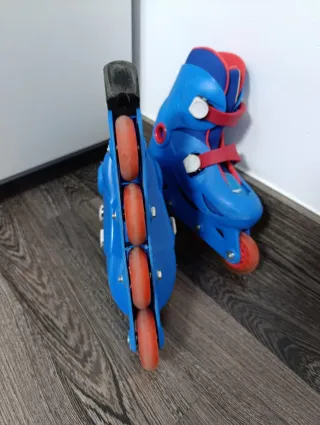 Patines en línea ajustables, talla 28,29,30