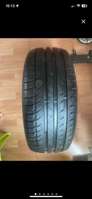 Neumático 205/50 R 15 87V michelin