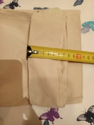 Pantalones algodón 55% y lino 45% de color beige