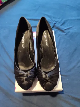 Zapatos Negros de Tacón Talla 38