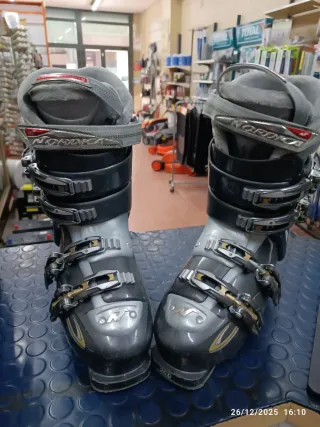 Botas de esquí Nordica,tallas23,5-24,0y26,0