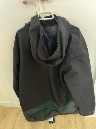 Chaqueta Oakley Negra Impermeable Militar