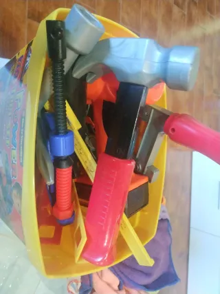 Cajón de herramientas infantil