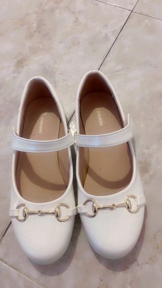 Zapatos niña talla 33 las dos 20€