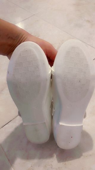 Zapatos niña talla 33 las dos 20€