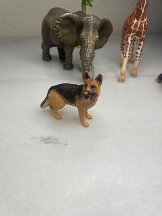 Lote figuras animales y dinosaurio