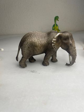 Lote figuras animales y dinosaurio