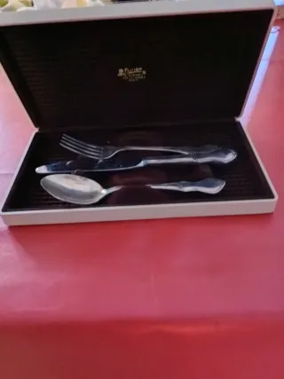 Cubierto de plata antigua para comunión