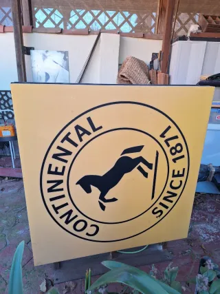 Cartel luminoso Continental