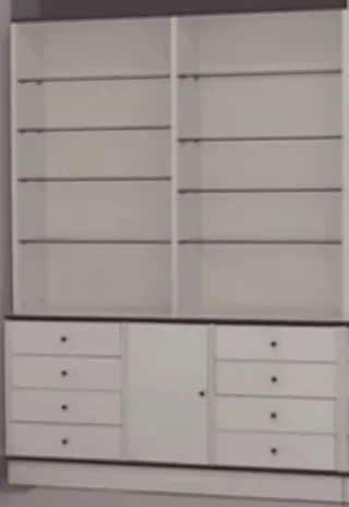 Mueble blanco con cajones y estantes de cristal