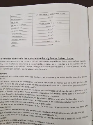 Estufa a gas marrón y negro