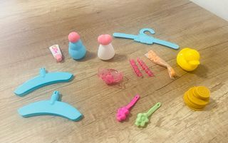 Accesorios Nenuco: Perchas, Patito y más