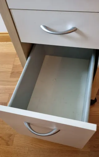 Cajonera Ikea con ruedas 50x70x37