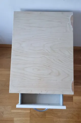Cajonera Ikea con ruedas 50x70x37