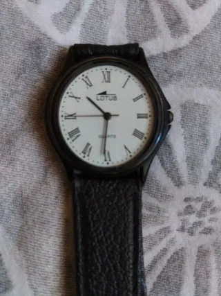 Reloj Lotus Unisex Negro y Blanco